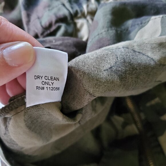 Zenana Outfitters Camouflage Utility Vest with Hood - Picture 9 of 13